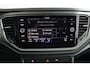 Volkswagen T-Roc 1.5 TSI 150pk Style Business Trekhaak/Camera/Winterpakket/Trekgew. 1500 kg