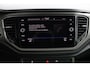 Volkswagen T-Roc 1.5 TSI 150pk Style Business Trekhaak/Camera/Winterpakket/Trekgew. 1500 kg