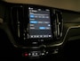 Volvo XC60 2.0 T8 Plug-in hybrid AWD Ultimate Dark Pano/Memorystoelen/H&K/360Camera/Stoelverwarming achter/Stuurverwarming/HeadUp