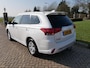 Mitsubishi Outlander 2.4 PHEV Pure ** 11999 NETTO **