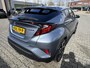 Toyota C-HR / C-HR+ 1.8 HYBRID STYLE STOELVERW BLIND-SPOT PARK-SENSOREN NAVI APPLE/ANDROID KEYLESS 18" LM-VELGEN ALL-SEASONS