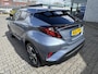 Toyota C-HR / C-HR+ 1.8 HYBRID STYLE STOELVERW BLIND-SPOT PARK-SENSOREN NAVI APPLE/ANDROID KEYLESS 18" LM-VELGEN ALL-SEASONS