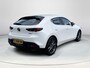 Mazda 3 2.0 e-SkyActiv-G M Hybrid 122 Luxury Apple Carplay / Android Auto | Navigatie | Adaptieve Cruise Control | 360 Camera | Stoel / Stuurverwarming | Dodehoek Assistentie | Lichtmetaal | LED-Verlichting |