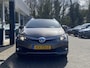 Toyota Auris Touring Sports 1.8 Hybrid Trend / Automaat / NL-Auto / 2e-Eigenaar / Pano-Dak / DAB / Radio-Bluetooth / Navi / Camera / Cruise-Control / Lane-Assist / Airco / ELKTR-Pakket / AFN-Trekhaak / LMV 16'' / All-Season / ENZ.