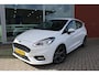 Ford Fiesta 1.0 EcoBoost 100 PK ST-Line | Cruise Control | Climate Control | Voorruitverwarming | DAB | Navigatie | 17 Inch Lichtmetalen Velgen