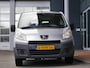 Peugeot Expert 227 1.6 HDI L1H1 Profit+ | Marge auto | Airco | Achteruitrijcamera | Trekhaak | 3 Zits | Elektrisch bedienbare ramen | Schuifdeur rechts