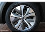 Kia Niro EV e-Niro ExecutiveLine 64 kWh, SOH 100% Stoel-stuurverwarming, Leer, Navi, App connect, Cruise, Clima, Pdc voor + achter + Camera