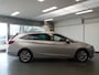 Opel Astra Sports Tourer 1.0 Turbo Innovation Navigatie, Achteruitrijcamera, Elek achterklep, Clima controle, Cruise controle, Elek ramen/Spiegels, Deels leder, Xenon, Pdc V/A, Lm velgen 16'', Nederlandse auto!! Bovag afleverpakket 695,-