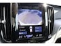 Volvo XC60 2.0 B5 250pk AUT Momentum Exclusive | Panoramadak | Head-up | 360 Camera | Navigatie | Adaptive Cruise