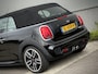 MINI Cooper S Mini Cabrio 2.0 192 pk John Cooper Works YOURS Lederen Sportstoelen | Achteruitrijcamera | Apple Carplay | Keyless Entry | 18 inch JCW L.M. Velgen | Origin. NL 2e Eign. Dealer O.H.