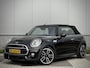 MINI Cooper S Mini Cabrio 2.0 192 pk John Cooper Works YOURS Lederen Sportstoelen | Achteruitrijcamera | Apple Carplay | Keyless Entry | 18 inch JCW L.M. Velgen | Origin. NL 2e Eign. Dealer O.H.