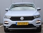 Volkswagen T-Roc 1.0 TSI Style | Camera | Trekhaak | Navigatie | Org. NL