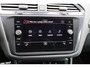 Volkswagen Tiguan 1.5 TSI 150pk DSG R-Line Business+ | Trekhaak Wegklapbaar| Navigatie | Active Info Display