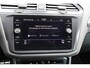 Volkswagen Tiguan 1.5 TSI 150pk DSG R-Line Business+ | Trekhaak Wegklapbaar| Navigatie | Active Info Display