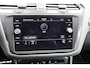 Volkswagen Tiguan 1.5 TSI 150pk DSG R-Line Business+ | Trekhaak Wegklapbaar| Navigatie | Active Info Display