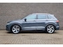 Volkswagen Tiguan 1.5 TSI 150pk DSG R-Line Business+ | Trekhaak Wegklapbaar| Navigatie | Active Info Display
