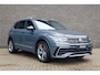Volkswagen Tiguan 1.5 TSI 150pk DSG R-Line Business+ | Trekhaak Wegklapbaar| Navigatie | Active Info Display