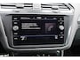 Volkswagen Tiguan 1.5 TSI 150pk DSG R-Line Business+ | Trekhaak Wegklapbaar| Navigatie | Active Info Display