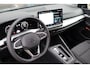 Volkswagen Golf Life Edition eHybrid | 'App-Connect' draadloze smartphone integratie | Achterbank in ongelijke delen neerklapbaar incl. middenarmsteun en doorlaadmogelijkheid | Afstandscontrolesysteem (Front Assist)