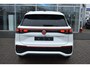 Volkswagen Tayron R-Line Edition Inclusief €2000,- inruilvoordeel | Trekhaak | 'App-Connect' draadloze smartphone integratie | Automatische afstandsregeling (Adaptive Cruise Control) | Buitenspiegels elektrisch instel-, verwarm- en inklapbaar