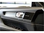 Volvo XC40 1.5 T5 Plug-in Hybrid 193kW/262pk DCT7 R-Design PANORAMADAK + HARMAN/KARDON + ADAPT.CRUISE + PILOT ASSIST + NAVI SENSUS + BLIS + EL.TREKHAAK + LANE ASSIST + EL.STOELEN + STOEL-&STUURVERWARMING + CAMERA + KEYLESS + PARKSENSOREN V&A + 19” LM-VELGEN!!