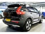 Volvo XC40 1.5 T5 Plug-in Hybrid 193kW/262pk DCT7 R-Design PANORAMADAK + HARMAN/KARDON + ADAPT.CRUISE + PILOT ASSIST + NAVI SENSUS + BLIS + EL.TREKHAAK + LANE ASSIST + EL.STOELEN + STOEL-&STUURVERWARMING + CAMERA + KEYLESS + PARKSENSOREN V&A + 19” LM-VELGEN!!