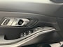 BMW 3-Serie 330I EXECUTIVE / Sportstoelen / Half Leder