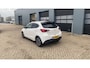 Mazda 2 1.5 Skyactiv-G Skylease GT | Navi | 16"LMV | Head-Up Display | ECC | PDC | Lederen/stof bekleding | Extra getint glas |