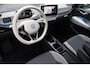 Volkswagen ID.3 First Plus 58 kWh SOH 92,7% | IQ Light | Navigatie | Camera | Stoel/Stuurverwarming .