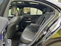 Mercedes-Benz C-klasse 180 Star Edition AMG | Night Pakket | Panoramadak | Sierdelen Lindehout Antraciet | Apple CarPlay | Android Auto | Dodehoekassistent | Elektrisch Verstelbare Stoelen + Memory | Stoelverwarming | Sfeerverlichting | Achteruitrijcamera