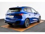 BMW 2-Serie Active Tourer 220i M Sport - Trekhaak - Panoramadak - Driving Assistant Professional - Head up - Harman Kardon - Sportstoelen - INNOVATION PACK - Elektrisch verwarmde voorstoelen - Getinte Ruiten -