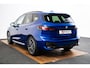 BMW 2-Serie Active Tourer 220i M Sport - Trekhaak - Panoramadak - Driving Assistant Professional - Head up - Harman Kardon - Sportstoelen - INNOVATION PACK - Elektrisch verwarmde voorstoelen - Getinte Ruiten -