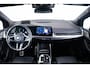 BMW 2-Serie Active Tourer 220i M Sport - Trekhaak - Panoramadak - Driving Assistant Professional - Head up - Harman Kardon - Sportstoelen - INNOVATION PACK - Elektrisch verwarmde voorstoelen - Getinte Ruiten -