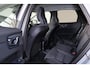 Volvo XC60 T6 Recharge AWD Core Bright - IntelliSafe Assist & Surround - Parkeercamera achter - Verwarmde voorstoelen, stuur & achterbank - Parkeersensoren voor & achter - Draadloze tel. lader - High Performance audio - Extra getint glas - 18' LMV