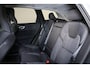 Volvo XC60 T6 Recharge AWD Core Bright - IntelliSafe Assist & Surround - Parkeercamera achter - Verwarmde voorstoelen, stuur & achterbank - Parkeersensoren voor & achter - Draadloze tel. lader - High Performance audio - Extra getint glas - 18' LMV