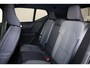Volvo XC40 B3 Plus Dark - Panorama/schuifdak - IntelliSafe Assist & Surround - Harman/Kardon audio - Adaptieve LED koplampen - Parkeercamera achter - Parkeersensoren voor & achter - Elektr. bedienb. voorstoelen met geheugen links - Draadloze tel. lader - Extra getint glas - Elektr. inklapbare trekhaak - 18' LMV