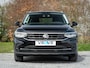 Volkswagen Tiguan 1.5 TSI Elegance // winter pakket // PDC // ACC