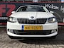 Skoda Fabia Combi 1.0 Style Business - Navigatie - Climate Controle - Trekhaak - Parkeersens V+A