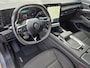 Renault Austral 1.2 E-Tech full hybrid 200 iconic esprit Alpine / Trekgewicht 1500 kg / Panoramadak / Stoel met massage functie / Harman Kardon Audio Systeem / Elektrische achterklep / Head Up Display / Stuur- Stoel & Voorruit verwarming /