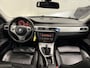 BMW 3-Serie Touring 325i High Exe 6-CILINDER/LEER-SPORT/XENON/TREKHAAK/STOELVERW/ECC/CRUISE/BLUETOOTH/17"LMV/PARKEERSENSOREN/6-BAK/ZEER NETTE AUTO, RIJD EN SCHAKELT PERFECT/VOLLEDIGE OH HISTORIE INCL BOEKJES