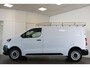 Opel Vivaro 2.0 Diesel 145 L2 | Imperiaal | 3 Zitplaatsen | Camera | Voorstoelen & Stuur Verwarmd | Cruise | DAB |