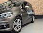 BMW 2-Serie Active Tourer 218i High Executive | Pano | HUD | Sfeerverlichting | Led | Parkeersensoren | NAP