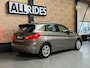 BMW 2-Serie Active Tourer 218i High Executive | Pano | HUD | Sfeerverlichting | Led | Parkeersensoren | NAP