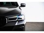 BMW 5-Serie Touring 530e M Sport - Active Cruise Control - Parking/Driving Assistant - Sportstoelen - Elektrisch verwarmde voorstoelen - Getinte Ruiten - Ambiance verlichting - M Koplampen Shadow Line -