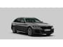 BMW 5-Serie Touring 530e M Sport - Active Cruise Control - Parking/Driving Assistant - Sportstoelen - Elektrisch verwarmde voorstoelen - Getinte Ruiten - Ambiance verlichting - M Koplampen Shadow Line -