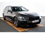 BMW 5-Serie Touring 530e M Sport - Active Cruise Control - Parking/Driving Assistant - Sportstoelen - Elektrisch verwarmde voorstoelen - Getinte Ruiten - Ambiance verlichting - M Koplampen Shadow Line -