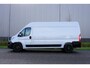 Fiat Ducato 35H 2.2 MultiJet L3H2 in Topstaat |180 pk |Automaat |Expeditie Grijs |Camera |Cruise |Navi |Nieuwe model |Trekhaak |Digitaal dashboard |Carplay |3500 KG |1e eigenaar