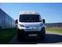 Citroën Jumper 2.2 BlueHDi 140 S&S L2H2 3.5t in Topstaat |Trekhaak |Betimmering |2e airbag |Groot scherm |Standkachel |Stoelverwarming |Keyless entry en start |Camera |Cruise |Navi |3500 KG