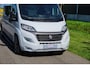 Fiat Ducato 3.5T L3H2 47 kWh met Snellaad functie |Navigatie |Climate Control |Achteruitrijcamera |LED |DAB+ |Airbags voor en zijkant |Nieuwstaat |Expeditie grijs |Laadruimte volledig bekleed | VOL VOL OPTIE S