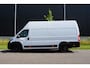 Peugeot Boxer 2.2 BlueHDi 140 L4H3 Zwaar 3.5t |Topstaat |EURO6D |1e eigenaar |Betimmering |Camera |Cruise |Navi |Climate |Lederen stuur |Carplay |Bluetooth |3500 KG |Heavy